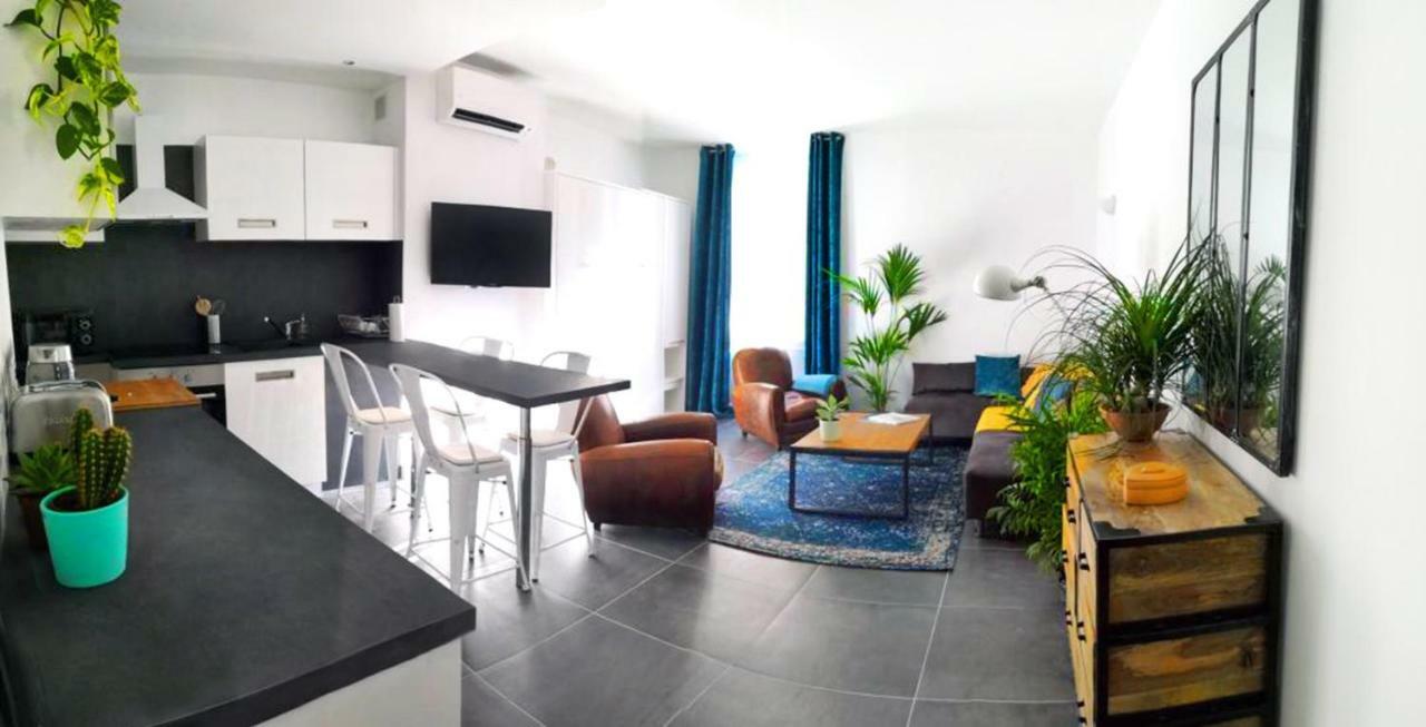 Beautifully Bright Apartment In Old Town Σαιν-Τροπέ Εξωτερικό φωτογραφία